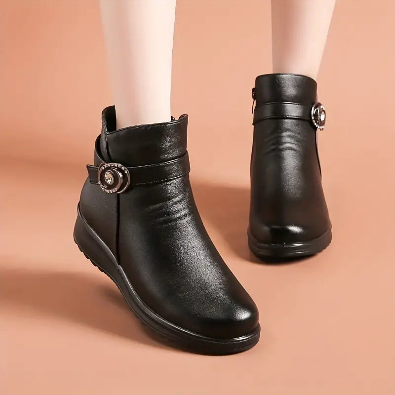 Womens Solid Color Luxurious Fuzzy Boots