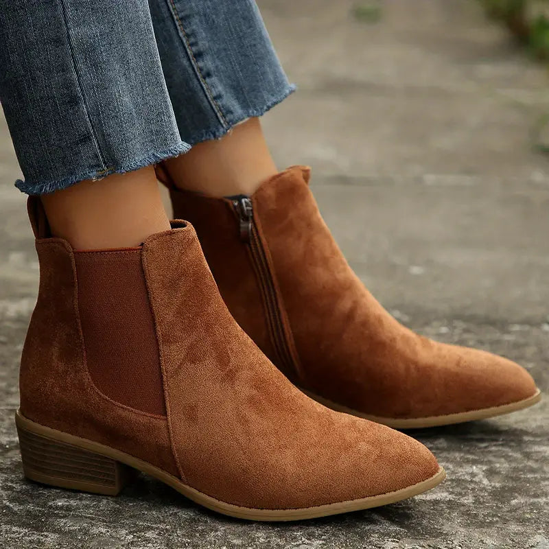 Women's Chunky Heel Chelsea Boots
